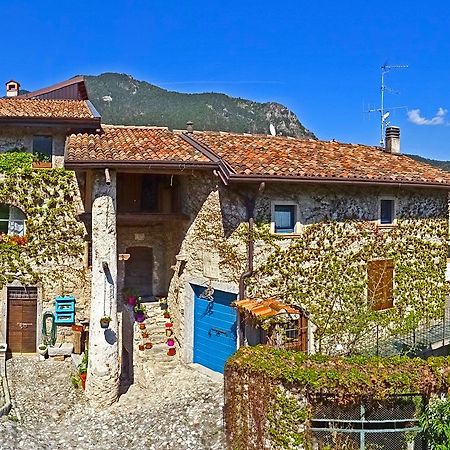 Rustico Colonna House By Gardadomusmea Apartamento Vesio Exterior foto