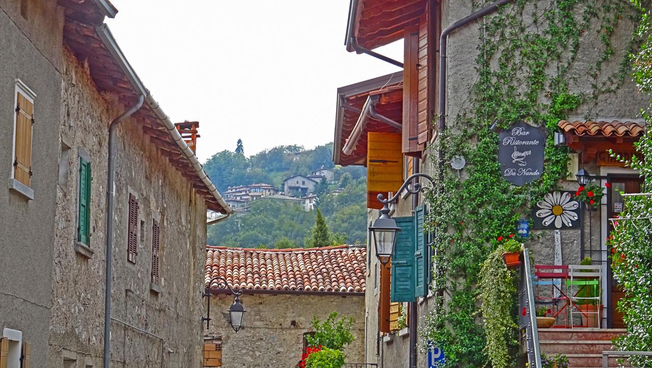Rustico Colonna House By Gardadomusmea Apartamento Vesio Exterior foto